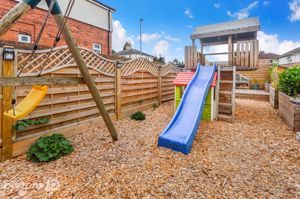 Photo 27- click for photo gallery